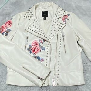 STUNNING white leather jacket